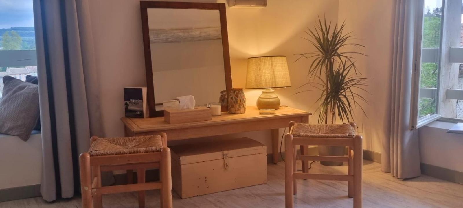 Maison Curieuse ヴェゾン・ラ・ロメーヌ 部屋 写真